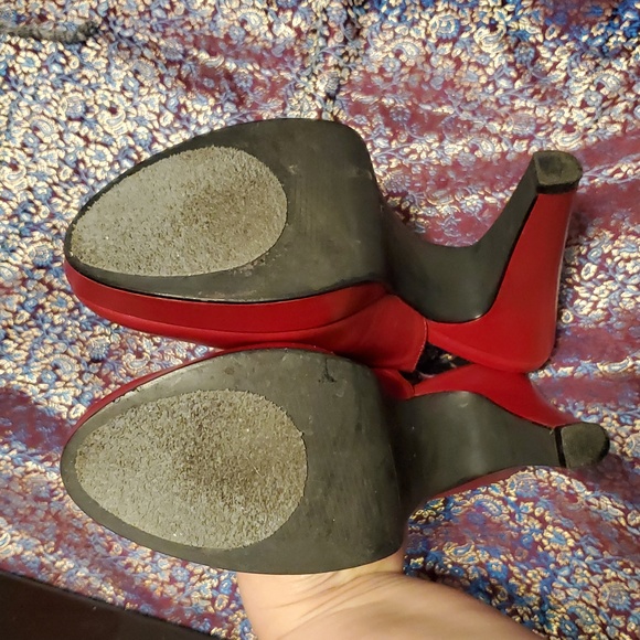 Colin stuart red heels👠 - Picture 7 of 8